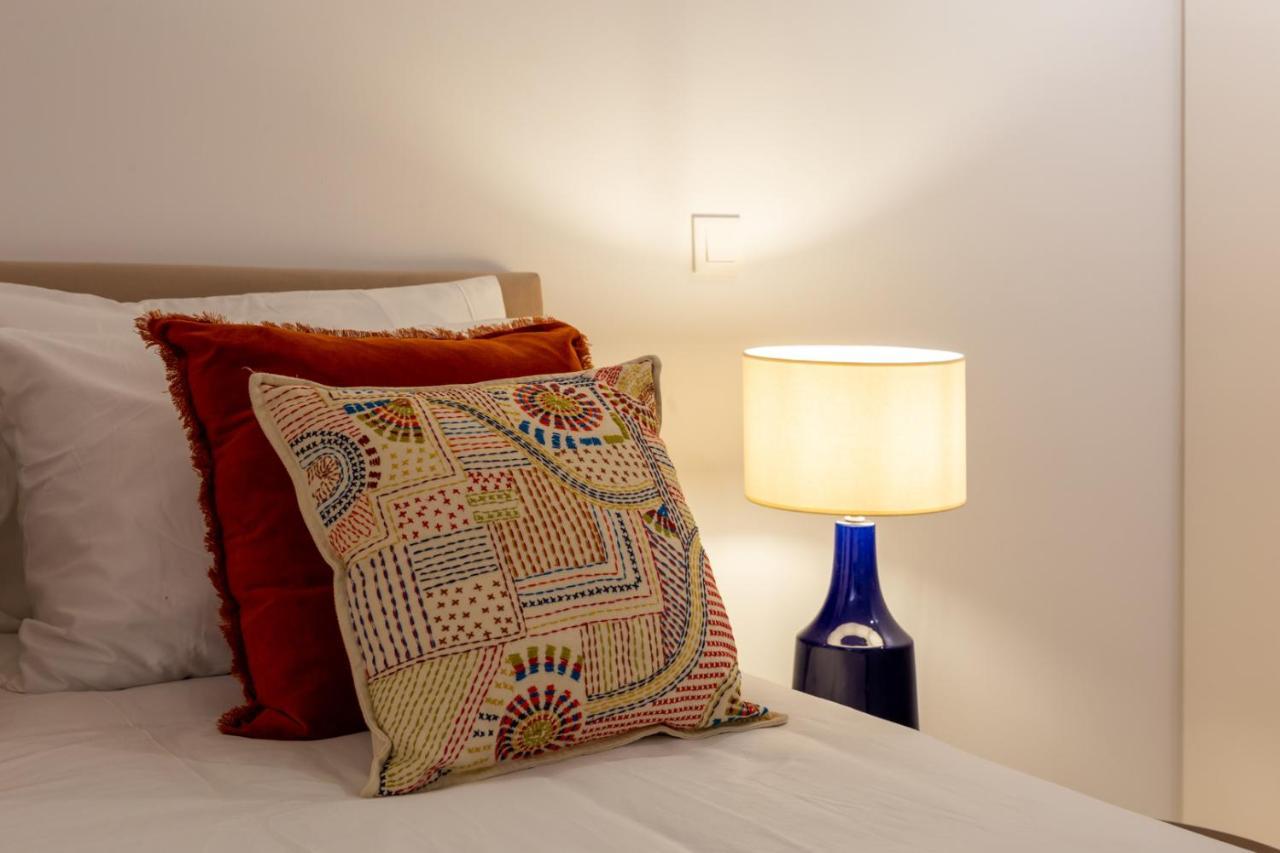 Stupendo- Two Rooms, Patio With Refreshing Pond-Center-Air Conditioning-Free Park Lisboa Ngoại thất bức ảnh